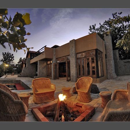 Kanha Earth Lodge Mandlā Extérieur photo