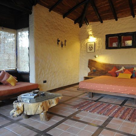 Kanha Earth Lodge Mandlā Extérieur photo