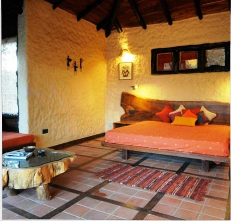 Kanha Earth Lodge Mandlā Chambre photo