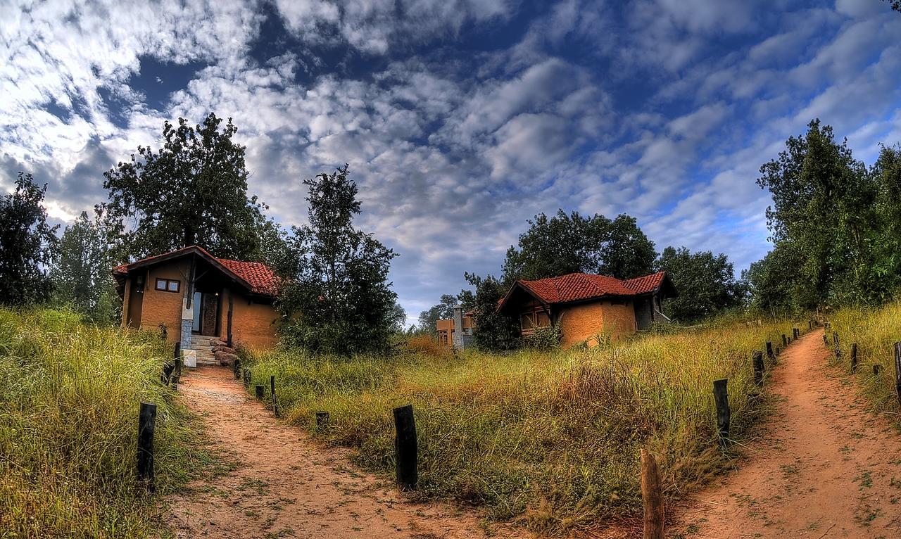 Kanha Earth Lodge Mandlā Extérieur photo