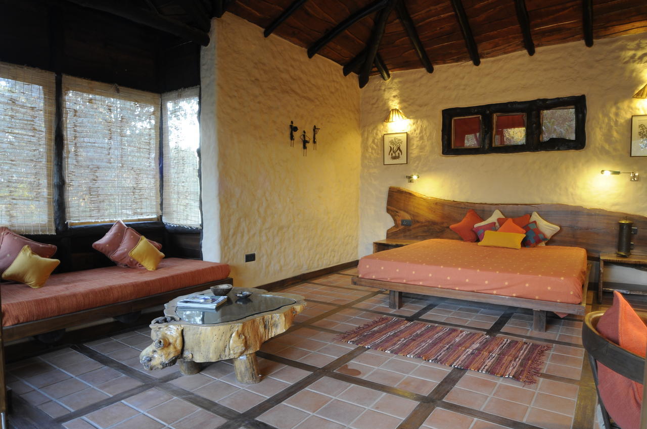 Kanha Earth Lodge Mandlā Extérieur photo